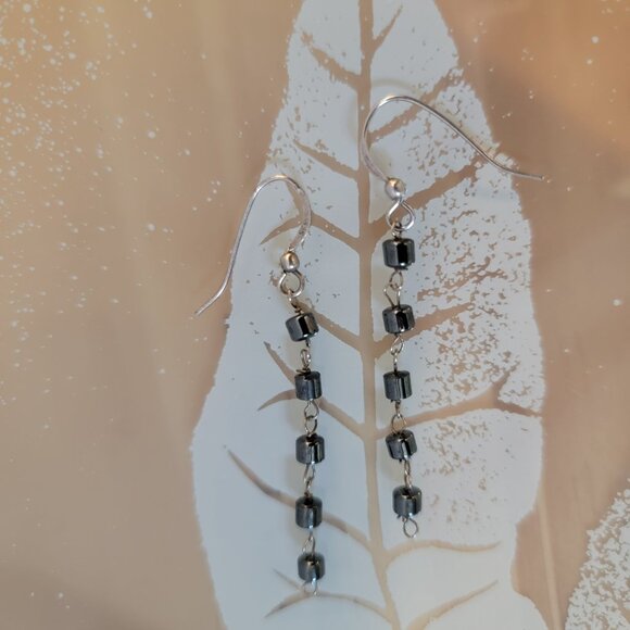 Black Earrings Dangle Drop, Black Beaded Gem Elegant Lightweight Silver Tone - Picture 5 of 5